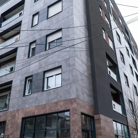 דירה Signature 9