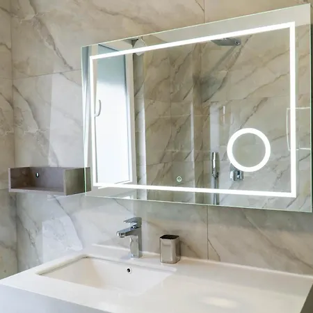 Signature 9 Apartment